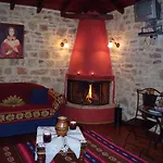 Arhontiko Kordopati Traditional Daras