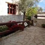 Arhontiko Kordopati Traditional 4* Daras