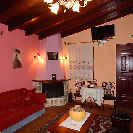 Arhontiko Kordopati Traditional
