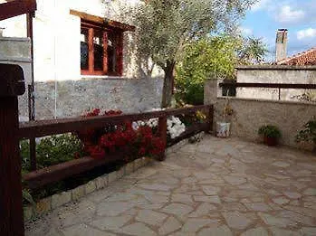 Arhontiko Kordopati Traditional 4* Daras